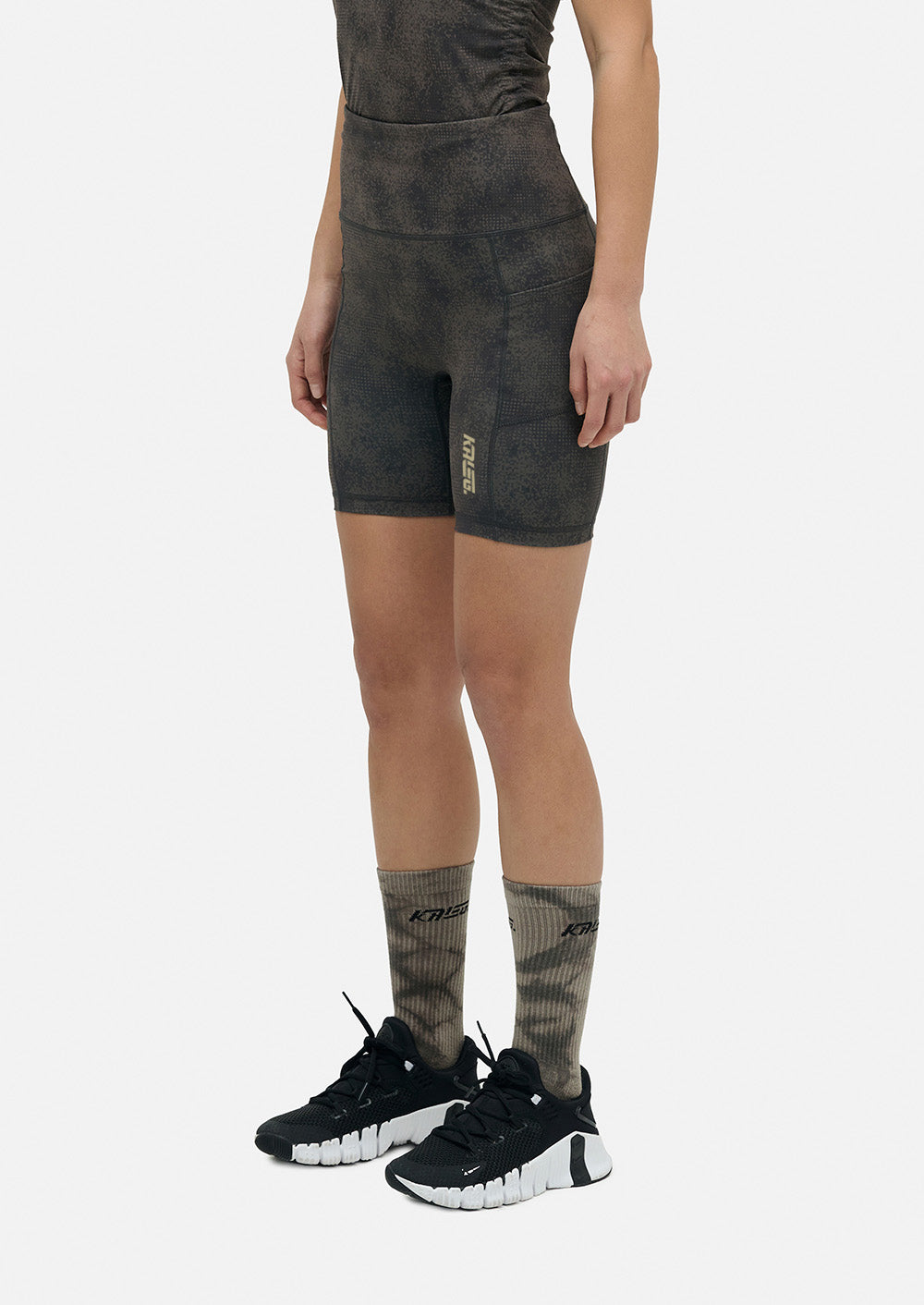 DARK GREY