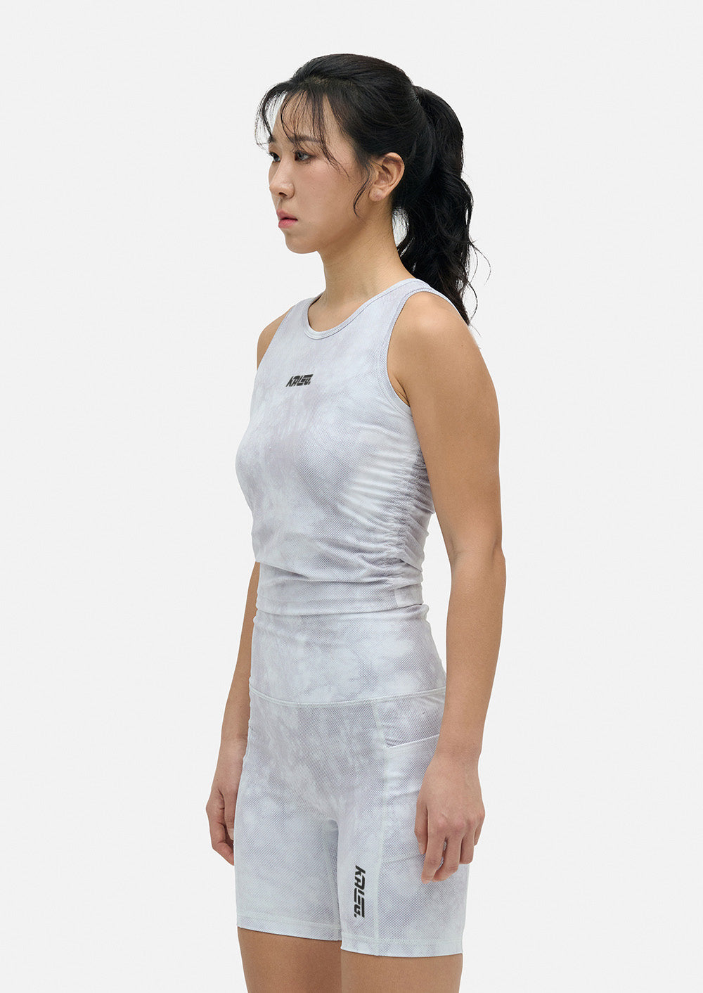 LIGHT GREY