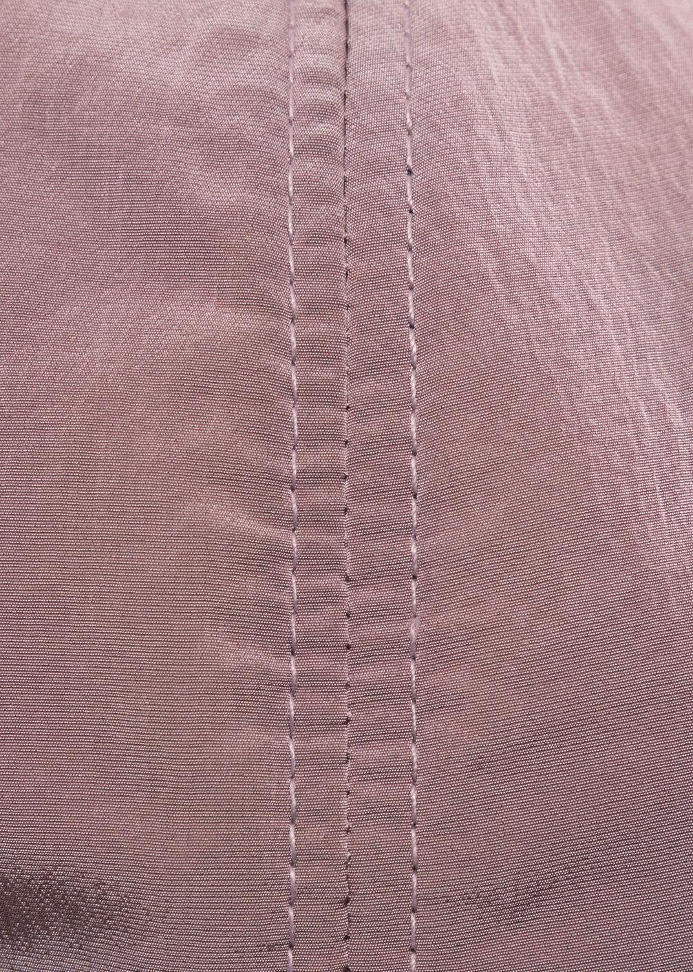 GRAYISH PINK