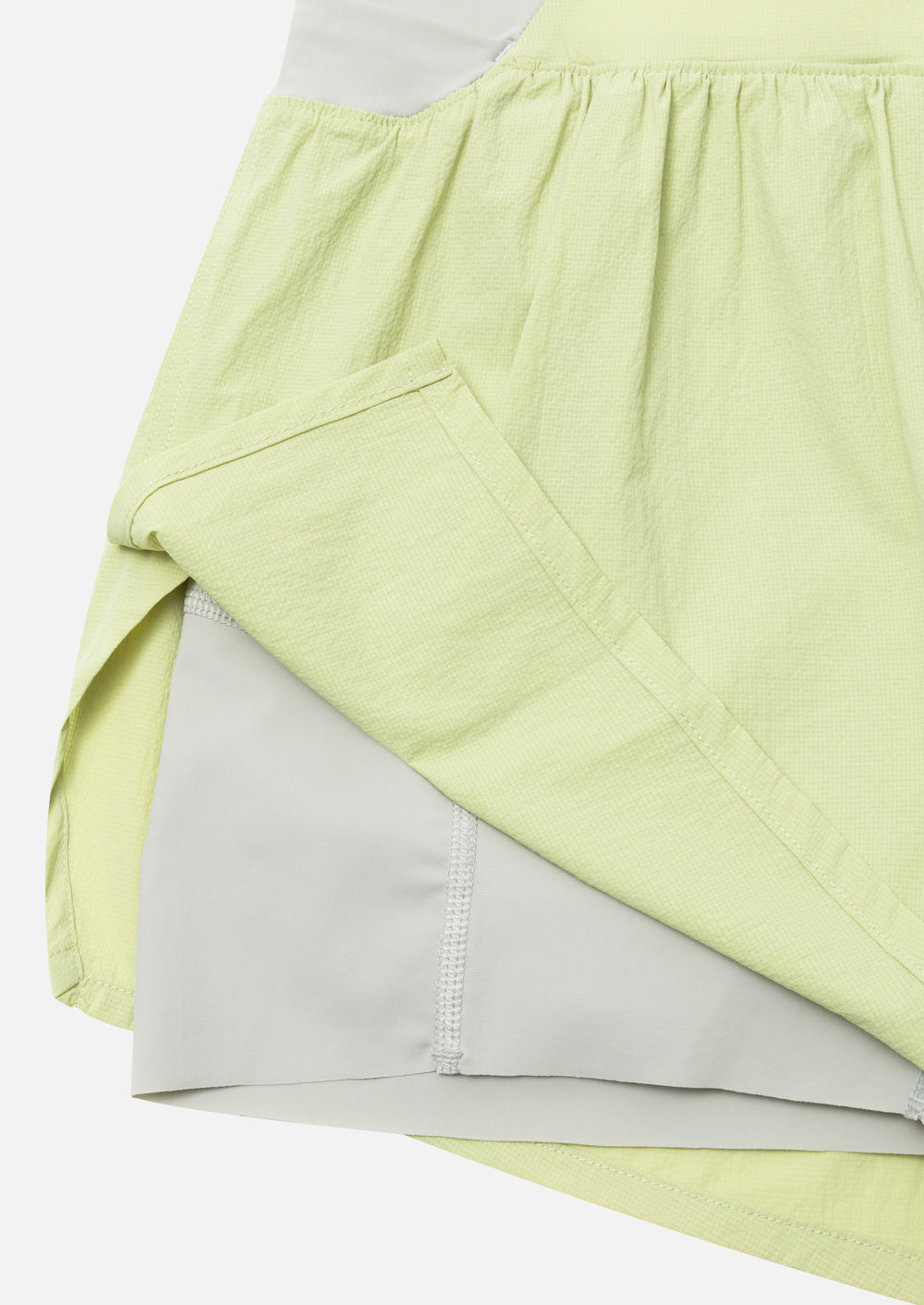 LIGHT GREEN