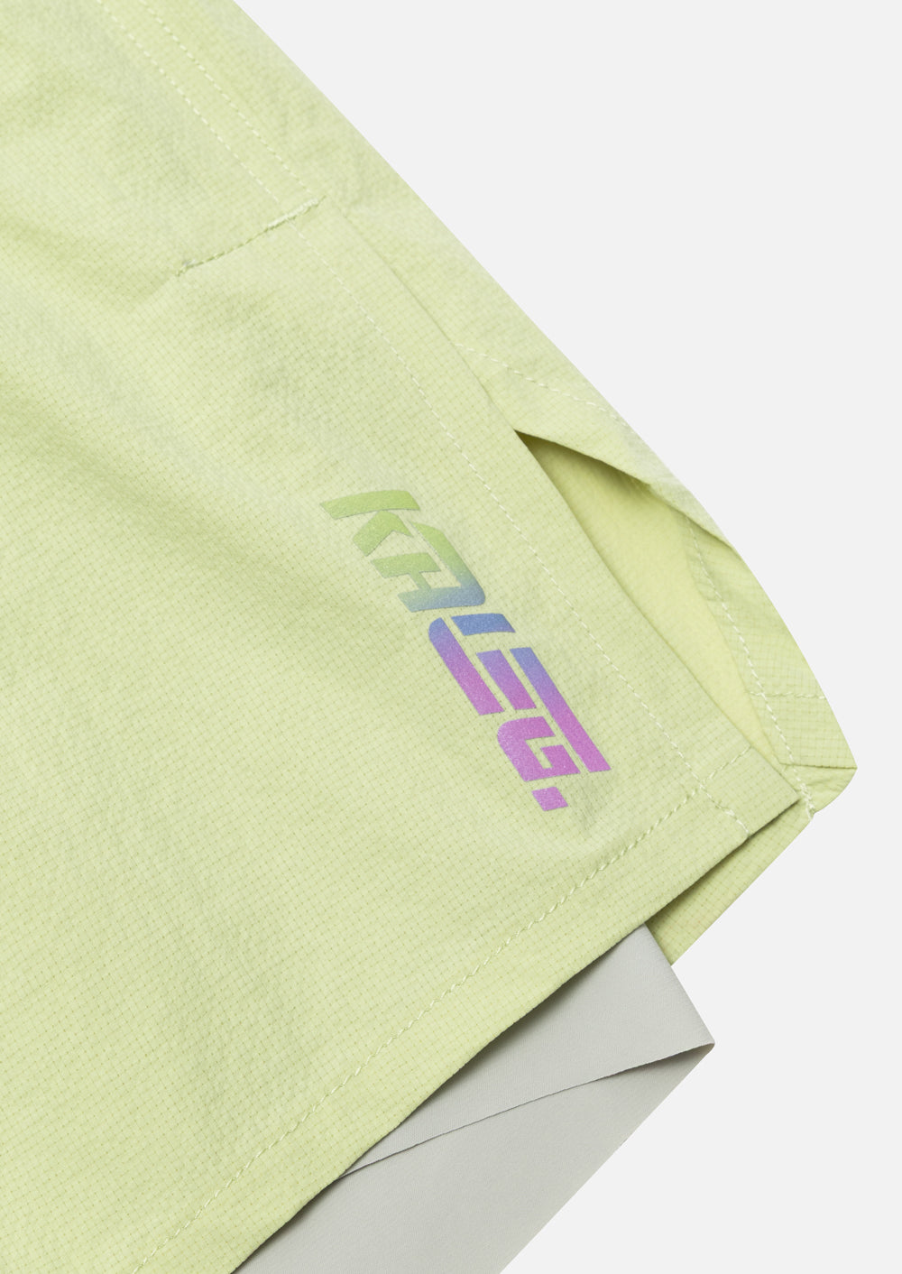 LIGHT GREEN